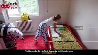 Emine Çoşkun’un Yüklendiği YouTube Partisi 6